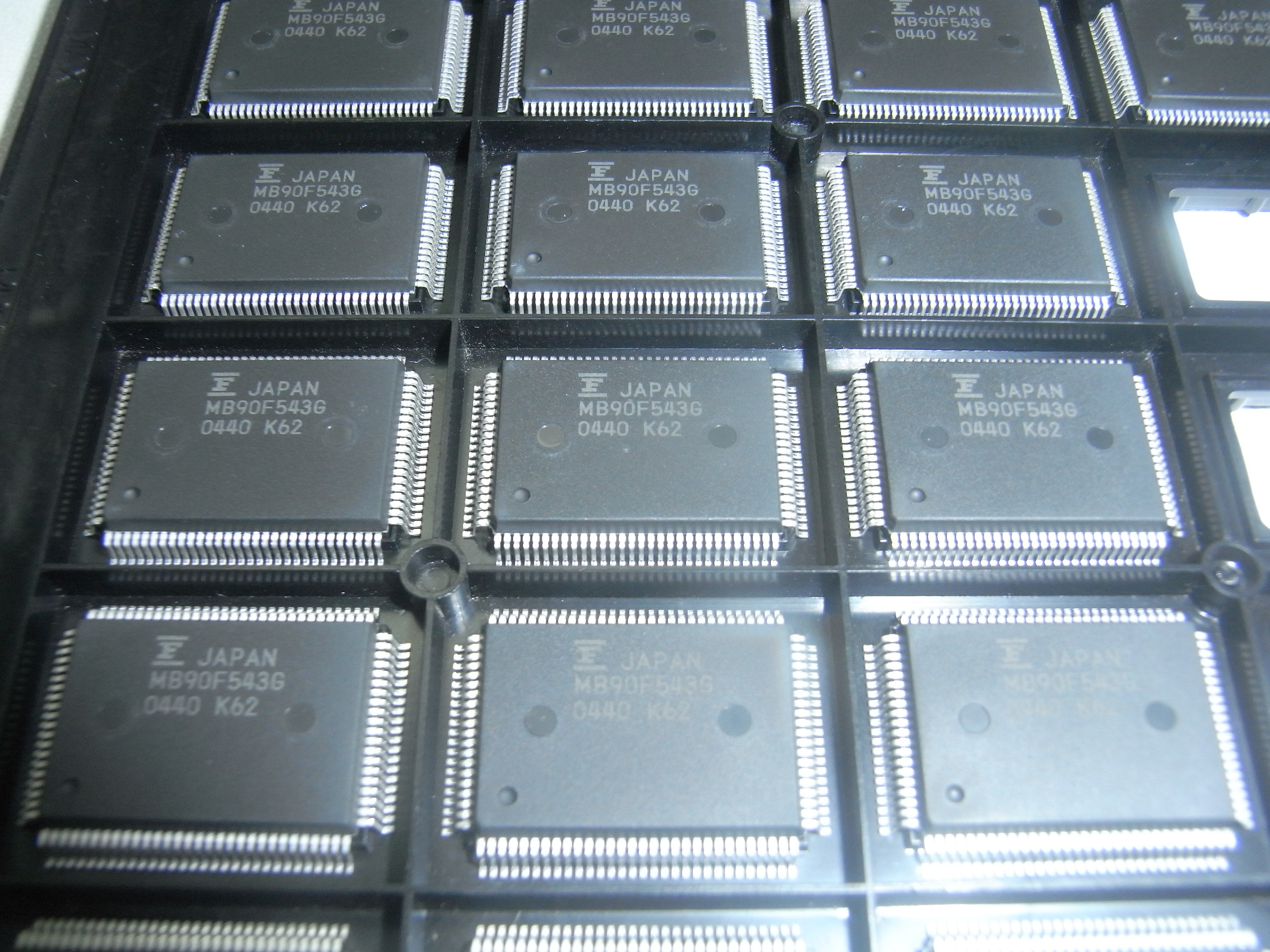 Original  MB90F543GPF-G 